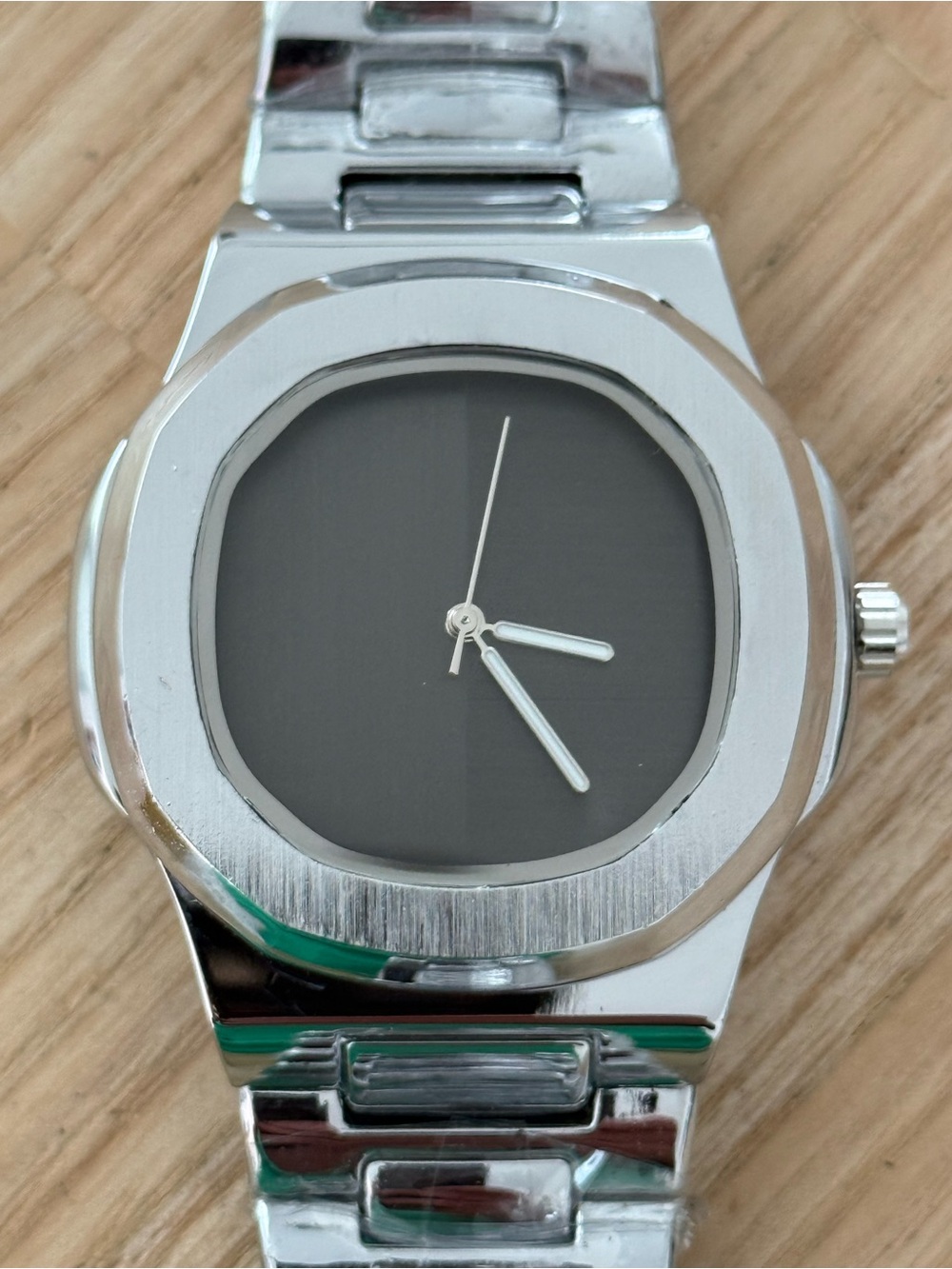 New Luxury Men’s Watch Stainless Bracelet Case Black Dial